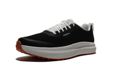daily trainer running shoes black angle